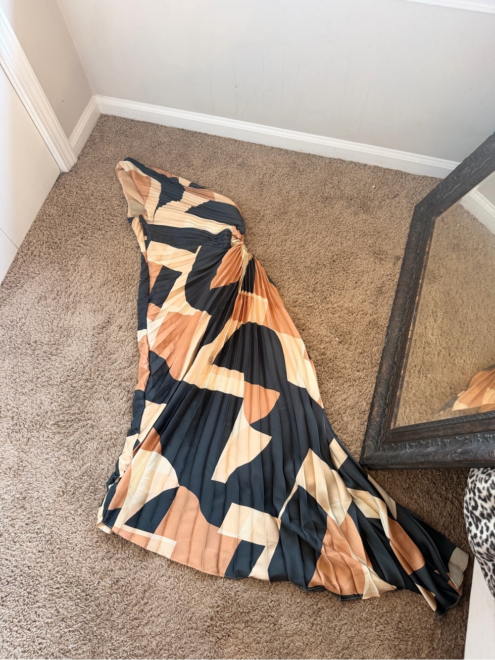 Asymmetrical One-Shoulder Pleated Dress in Black and Tan